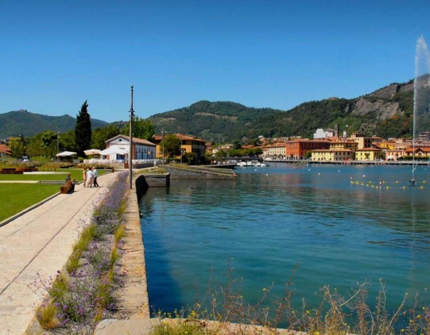 Le Joli Lac Paratico Exterior foto